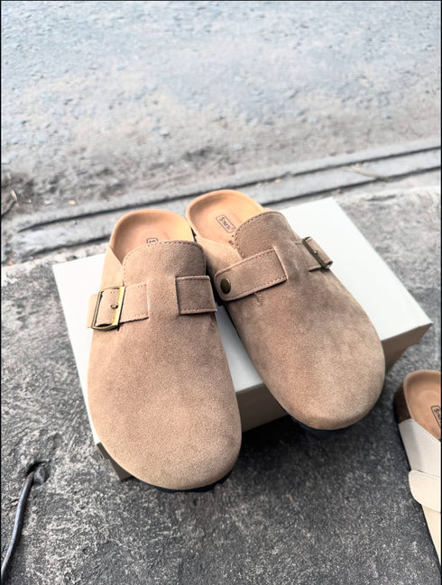 Single Belt Slid On Clogs